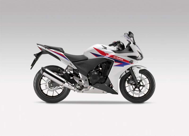 Первые официальные фотографии мотоцикла Honda CBR500 2013