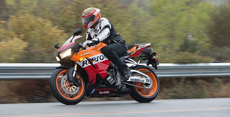 Новый мотоцикл Honda CBR600RR 2013