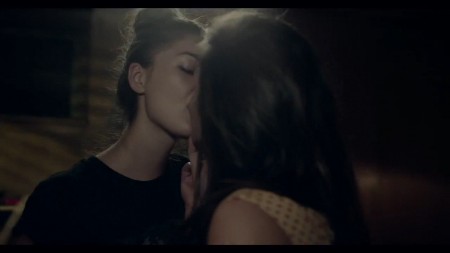Tegan and Sara - Closer (HD 1080p)