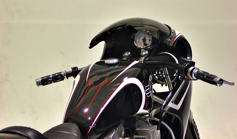 Studio Motor: кастом Harley-Davidson Dyna FXR 1999