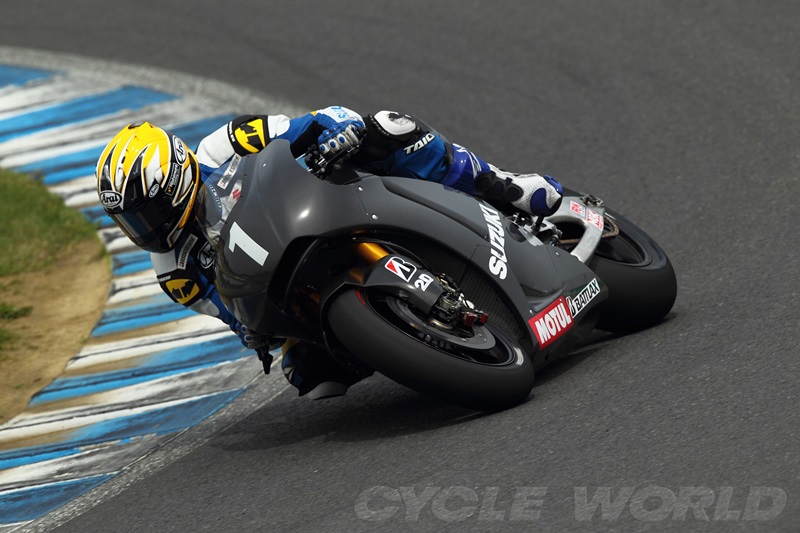 Фото прототипа Suzuki MotoGP 2014