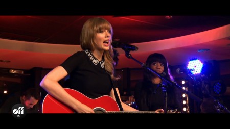 Taylor Swift - Live On The Seine @ Paris, France 2013 (HD 1080p)
