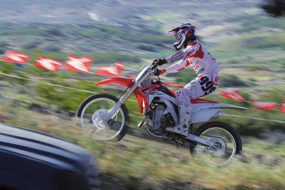 Кроссовый мотоцикл Honda CRF450R 2014 (фото)