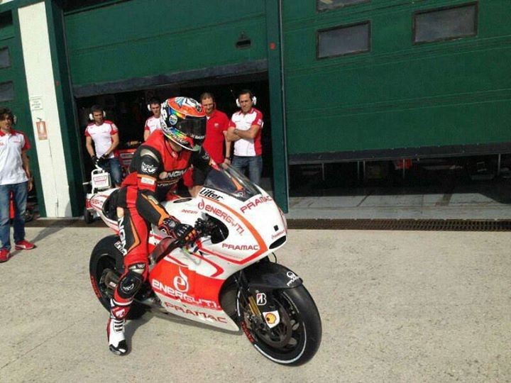 Алекс де Анджелис испытал Ducati GP13