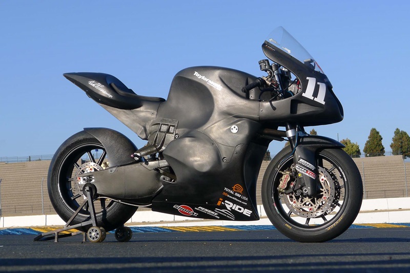 Гоночный мотоцикл Taylormade Carbon2