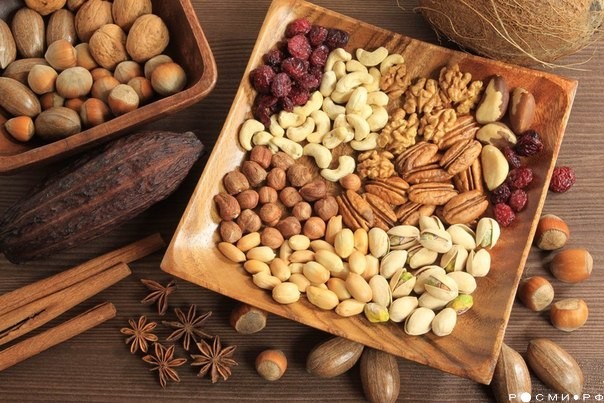 Знаете ли вы, что орехи входят в топ продуктов-антидепрессантов?