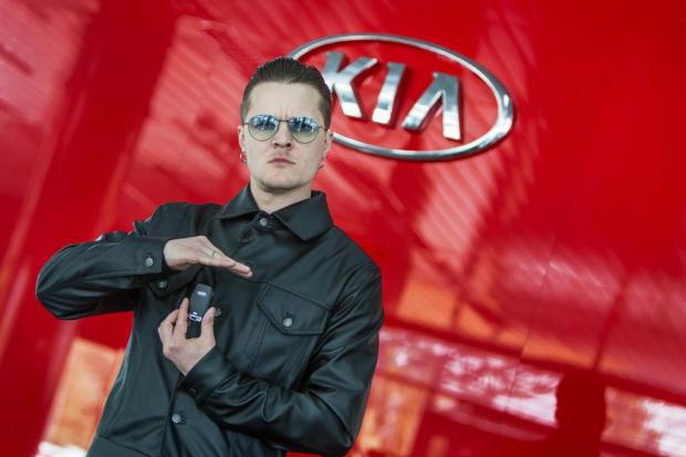 Солист O Torvald стал лицом бренда Kia в Украине