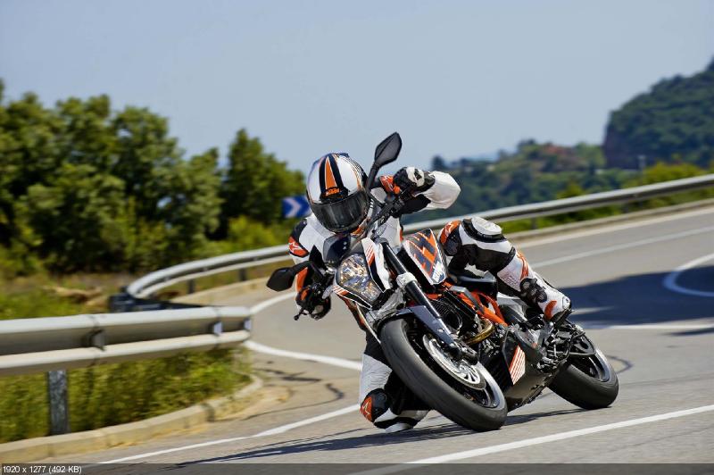 Качественные фотографии мотоцикла KTM 390 Duke 2013