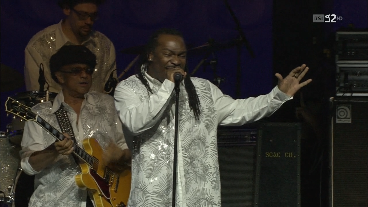 2011 Earth, Wind & Fire Experience feat. Al McKay - AVO Session Basel [HDTV 720p] 0